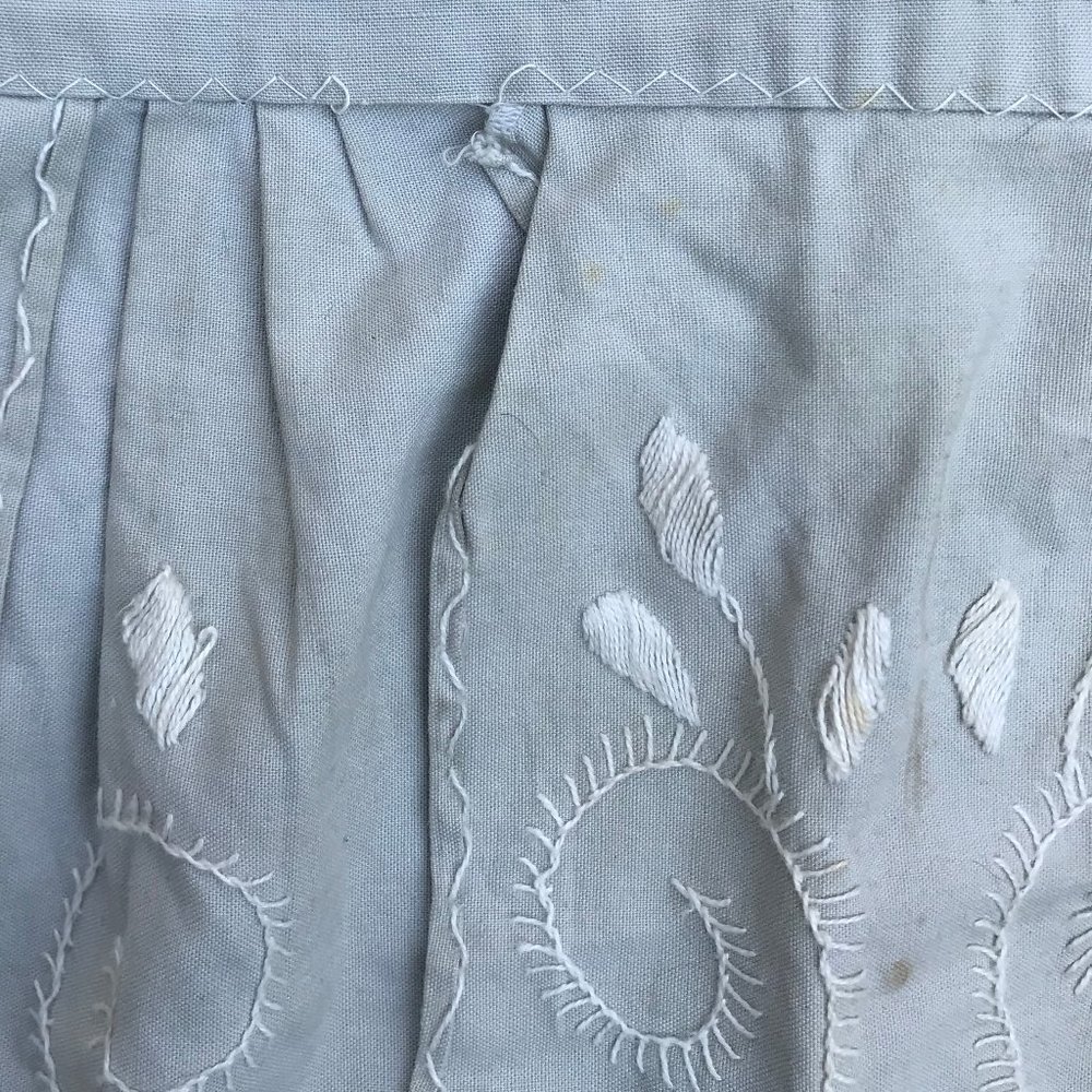 Handmade small Apron - Picture 12 of 13